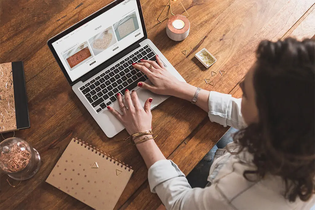 Könnyű vásárlás a The Woody Shopban