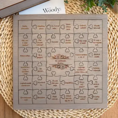 32 db-os hamvas szürke színű puzzle-k négyzetben, szív illesztéssel